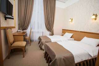 Отель Отель Литера Днепр Стандартный двухместный номер с 1 кроватью или 2 отдельными кроватями-2